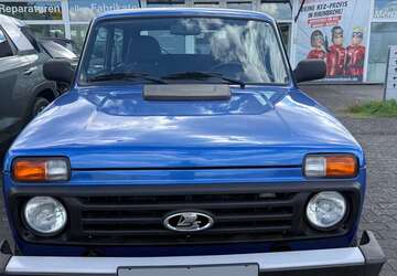 Lada Niva 15.790 km 13.490 &euro; Rheinbrohl 56598