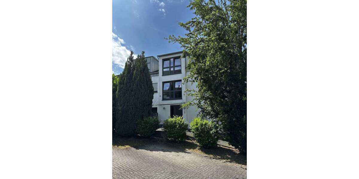Etagenwohnung Lahnstein - 3 Zimmer, 125 m&sup2;, 1.375&euro; | Angebot:27074168