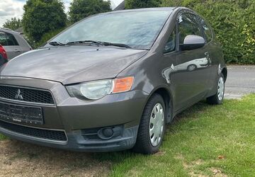 Mitsubishi Colt 196.000 km 2.200 &euro; Asbach 53567
