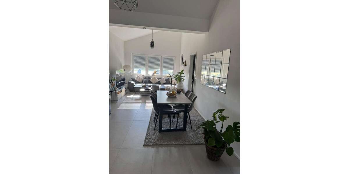 Etagenwohnung Hümmerich - 3 Zimmer, 92 m&sup2;, 913&euro; | Angebot:27238745