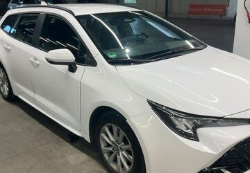 Toyota Corolla 150.000 km 18.990 &euro; Oberwinter 53424